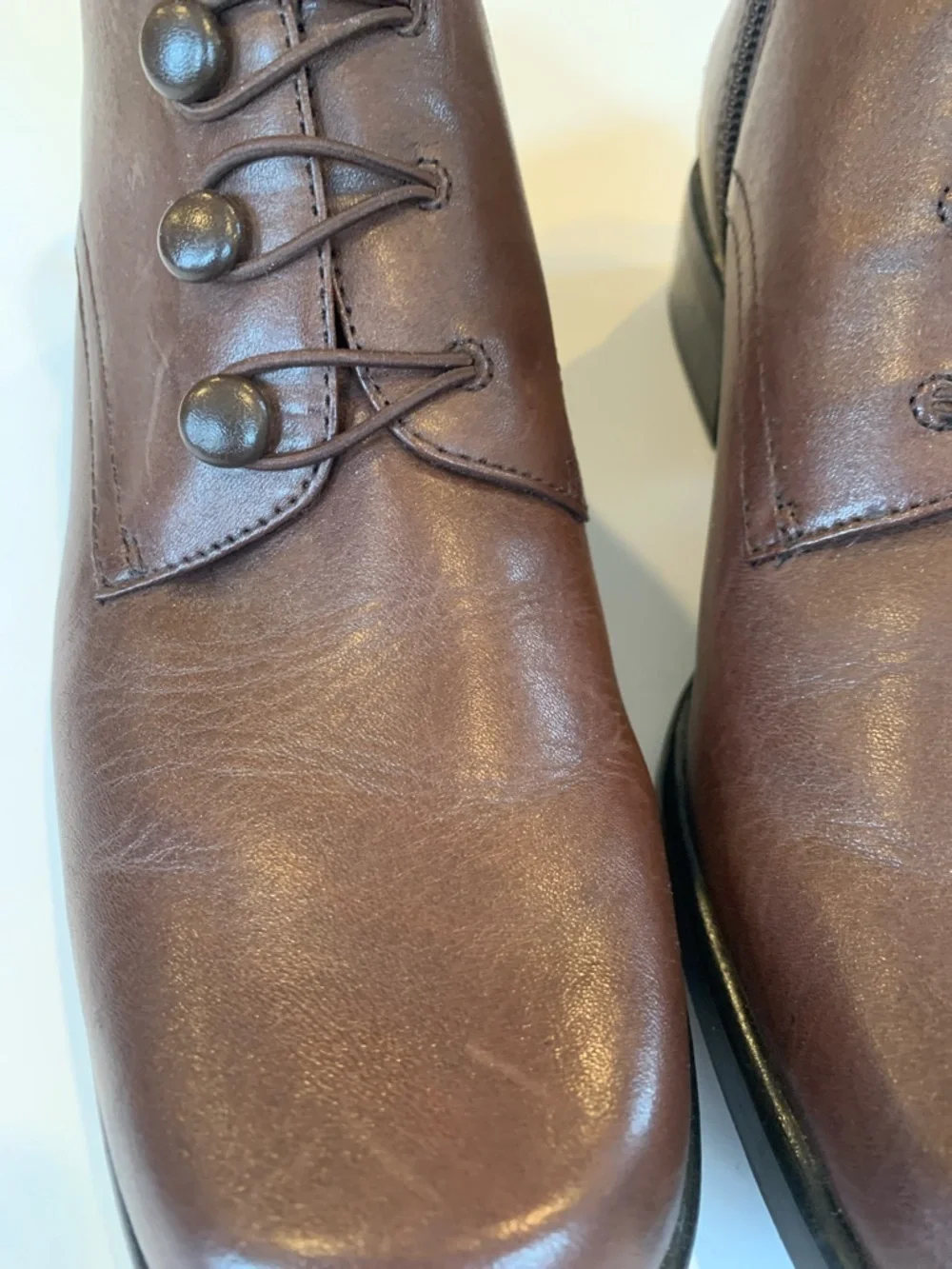 Liz Baker Women’s Size 8 Brown Leather Ankle Boots with Button and Side Zipper